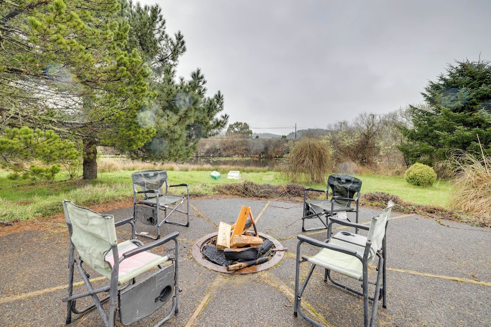 Waterfront Getaway on 10 Acres Near Sunset Beach in Warrenton, United States