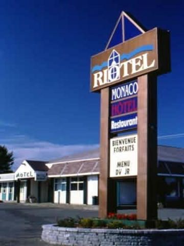 Motel Monaco Des Monts — Matane