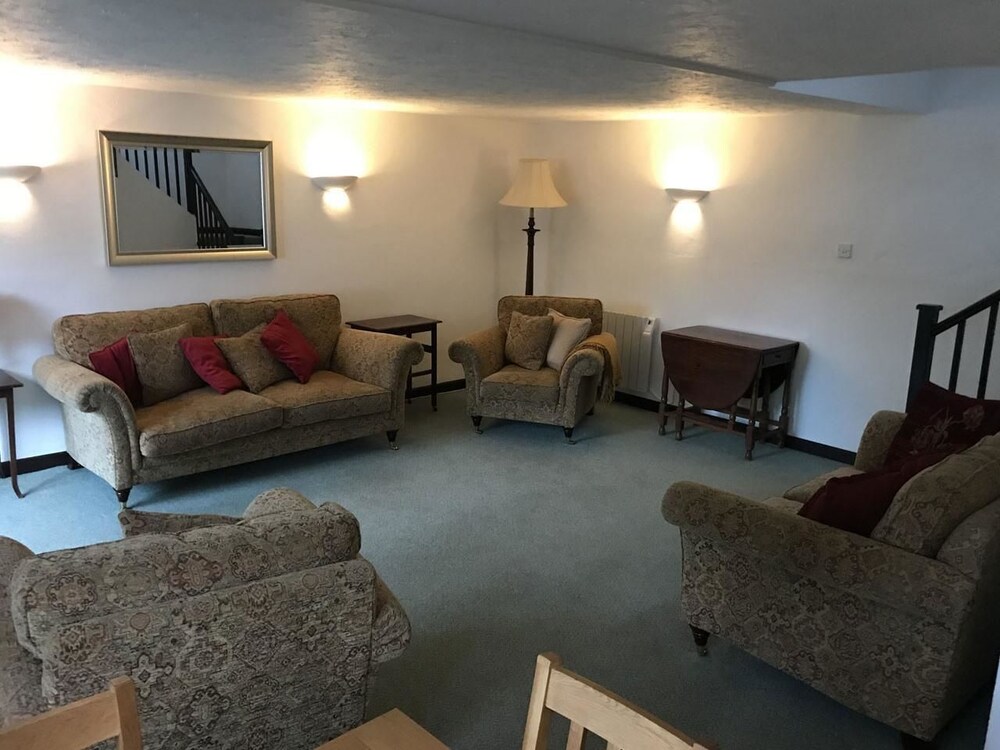Linhay Boswell Farm Cottages — 4-Star Luxury Hotel in Sidmouth, United Kingdom