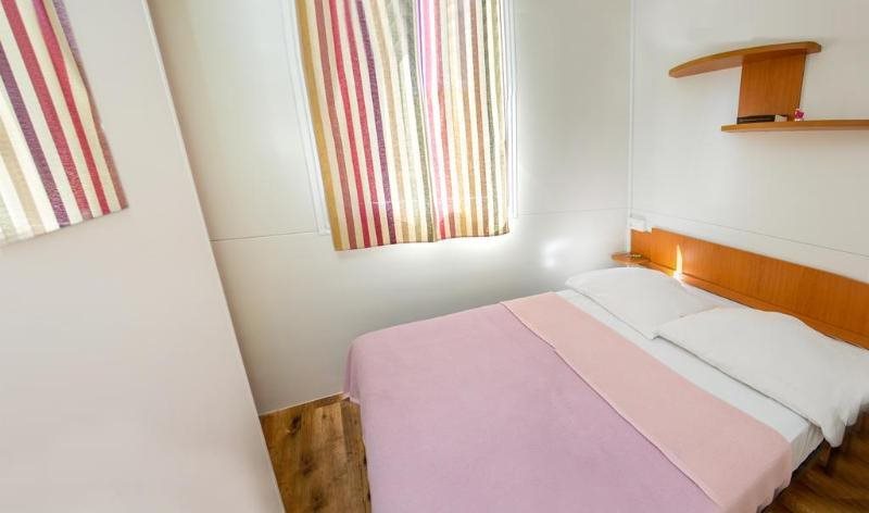 Rivijera Hotel Miran Pirovac — hotel in Pirovac