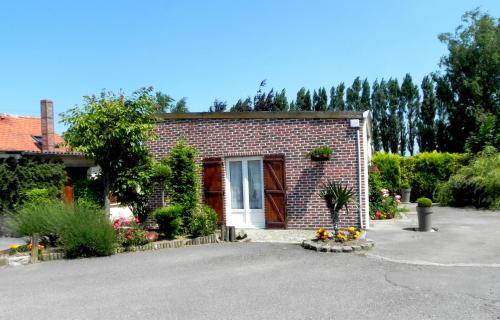 Les Charmilles - carbon neutral hotel in Hazebrouck