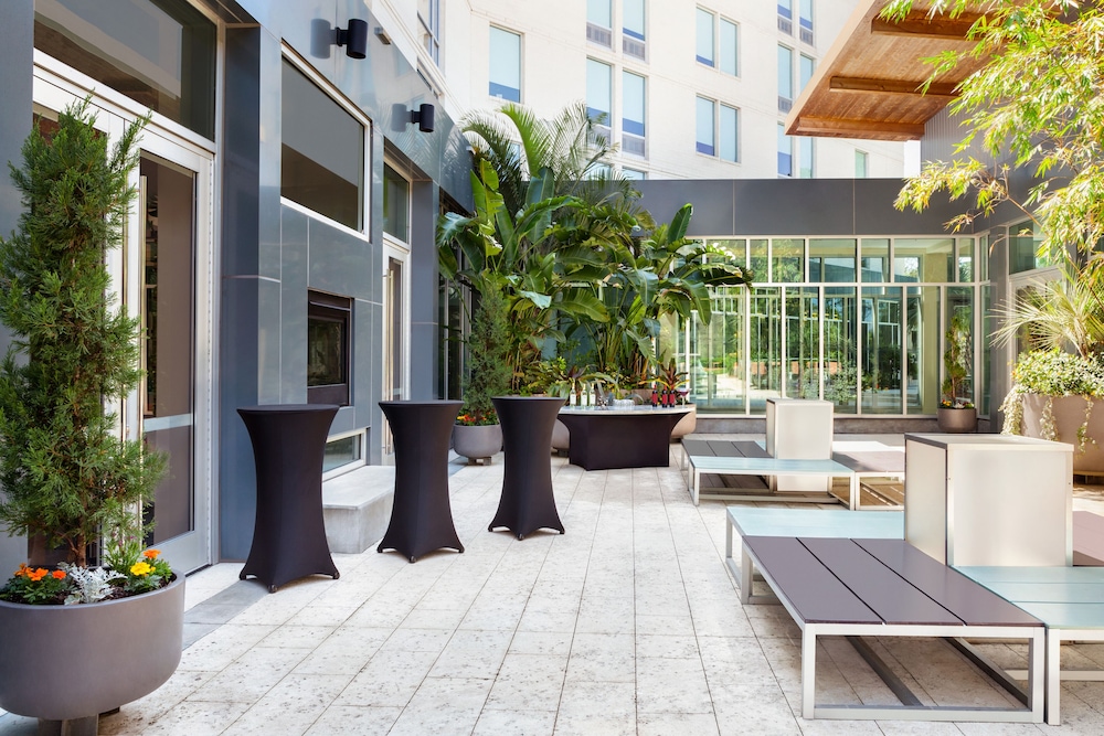 Aloft Jacksonville Tapestry Park - photo 29