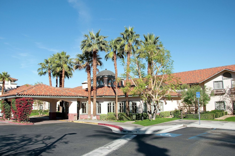 Hilton Garden Inn Palm Springs Rancho Mirage - photo 38