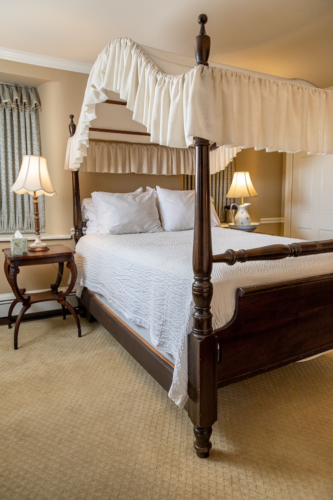 Plumsteadville Inn - photo 8