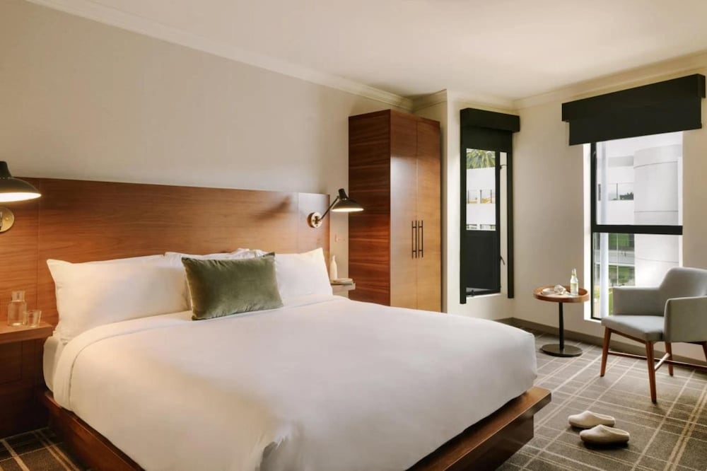 FOUND Hotels Santa Monica Series by Marriott - photo 3