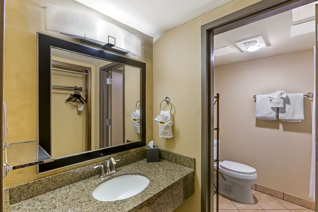 Best Western Plus Raton Hotel - photo 26