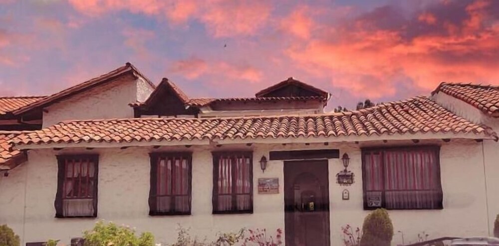 Villa Salomé Apartamentos Turísticos — 4-Star Luxury Hotel in Duitama, Colombia