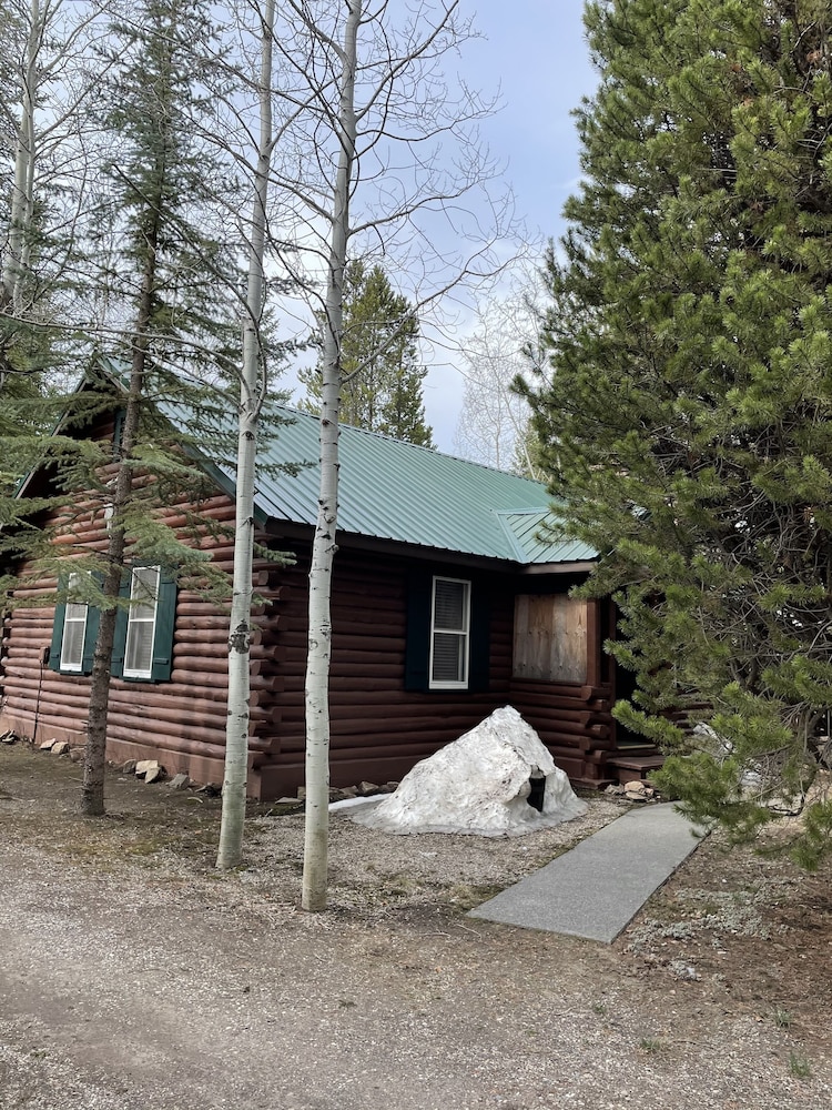 Wagon Wheel Hotel - photo 59
