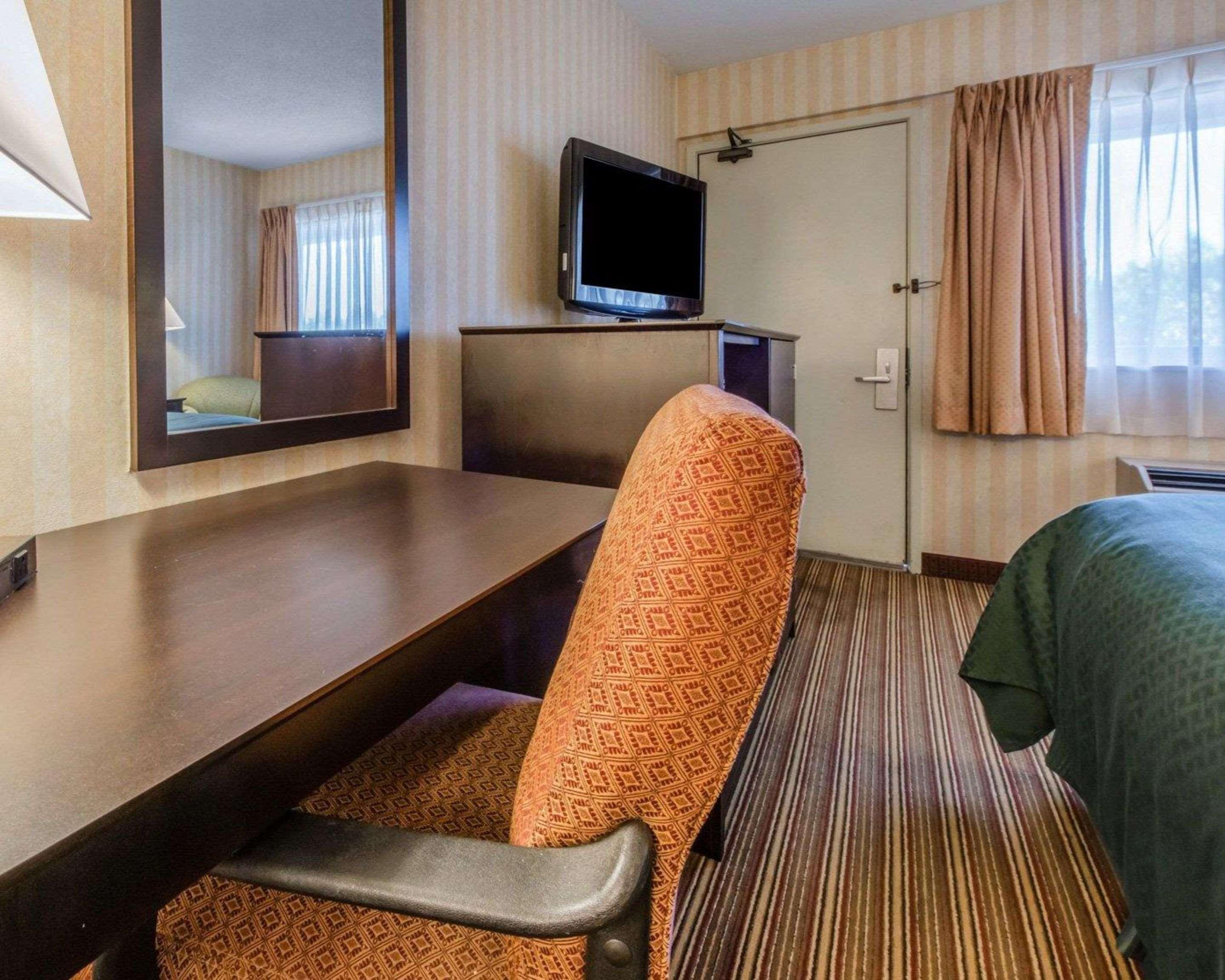 Quality Inn Barkeyville PA - photo 32