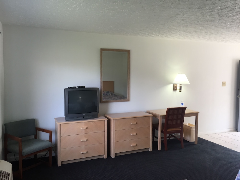 Economy Inn Lafayette - photo 9