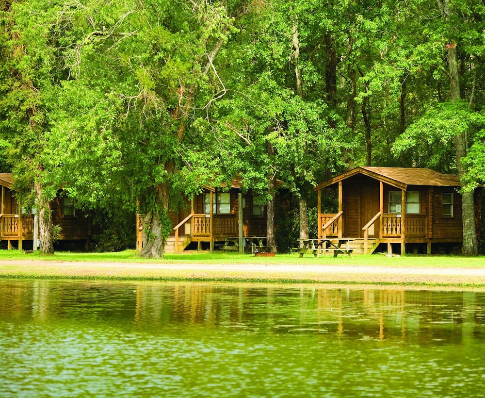 Twin Lakes RV & Camping Resort - photo 17