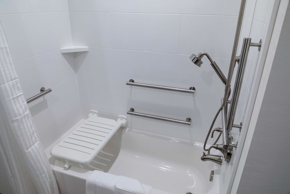 Hilton Garden Inn Spartanburg - photo 25