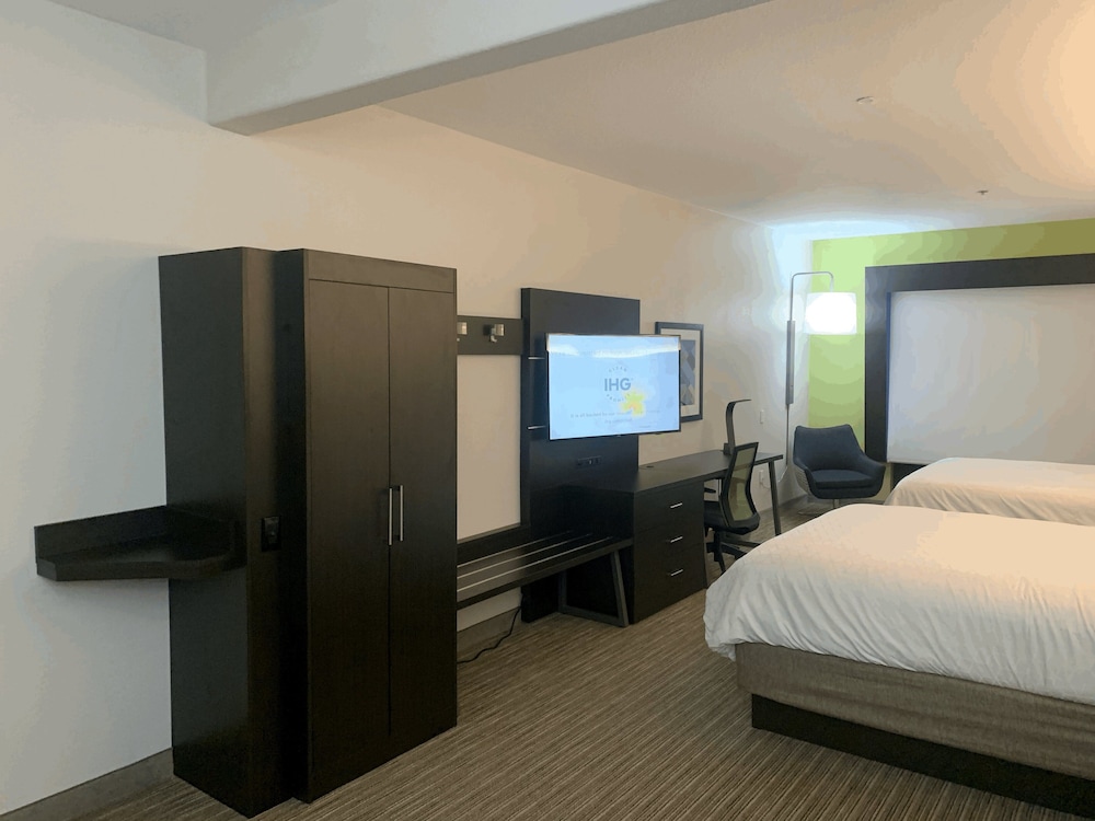 Holiday Inn Express Greenville by IHG - photo 16