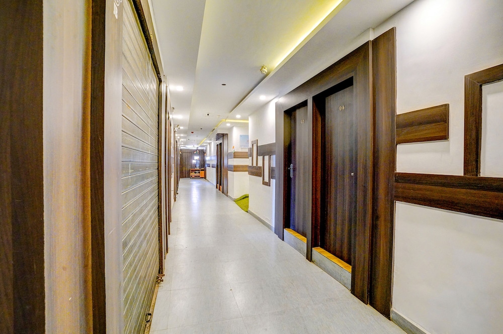 FabExpress Diamond Nr. BKC — Mumbai — photo 5