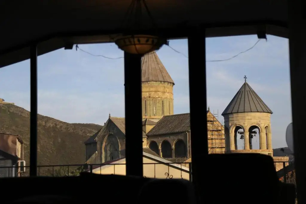 Hotel 12 Tve - carbon neutral hotel in Mtskheta