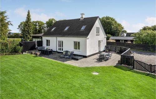 Four Bedroom Holiday Home In Borkop — 4-Star Luxury Hotel in Borkop, Denmark
