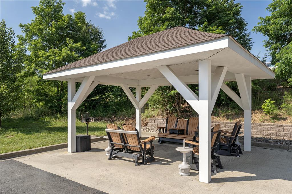 SureStay Plus Hotel by Best Western Keyser - photo 32