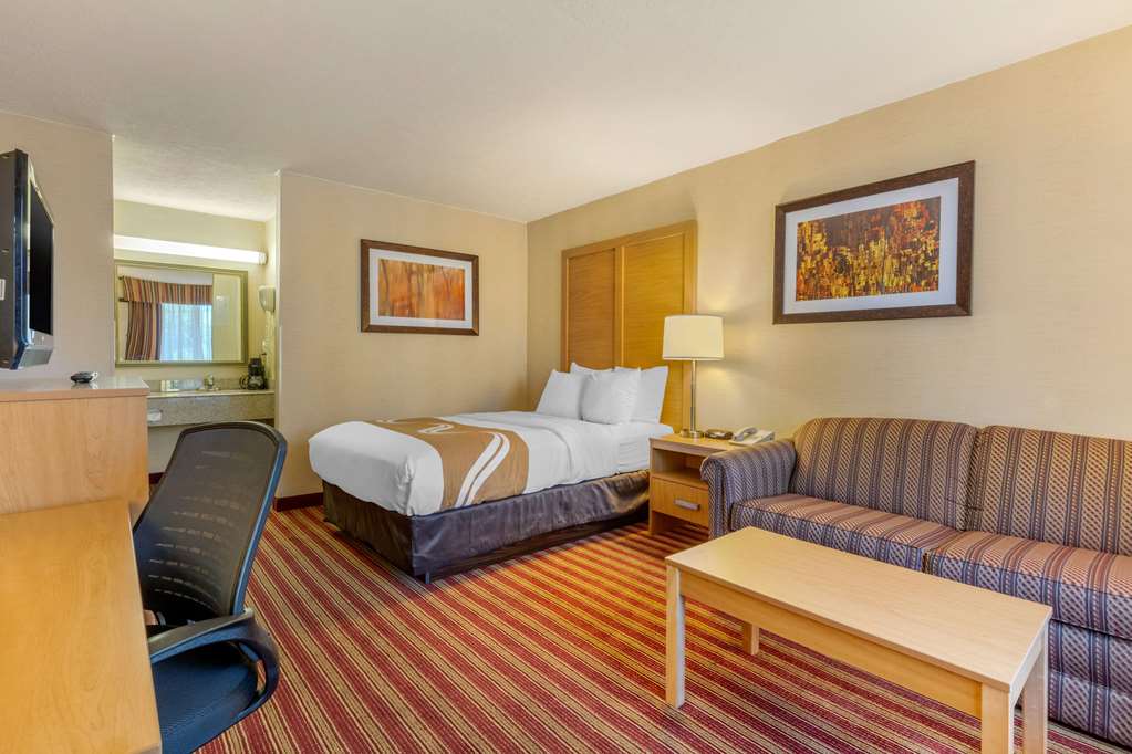 Quality Inn Exit 4 - photo 19