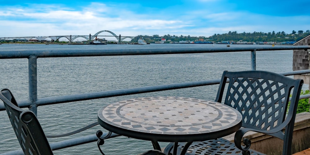Embarcadero Resort Hotel & Marina - photo 57