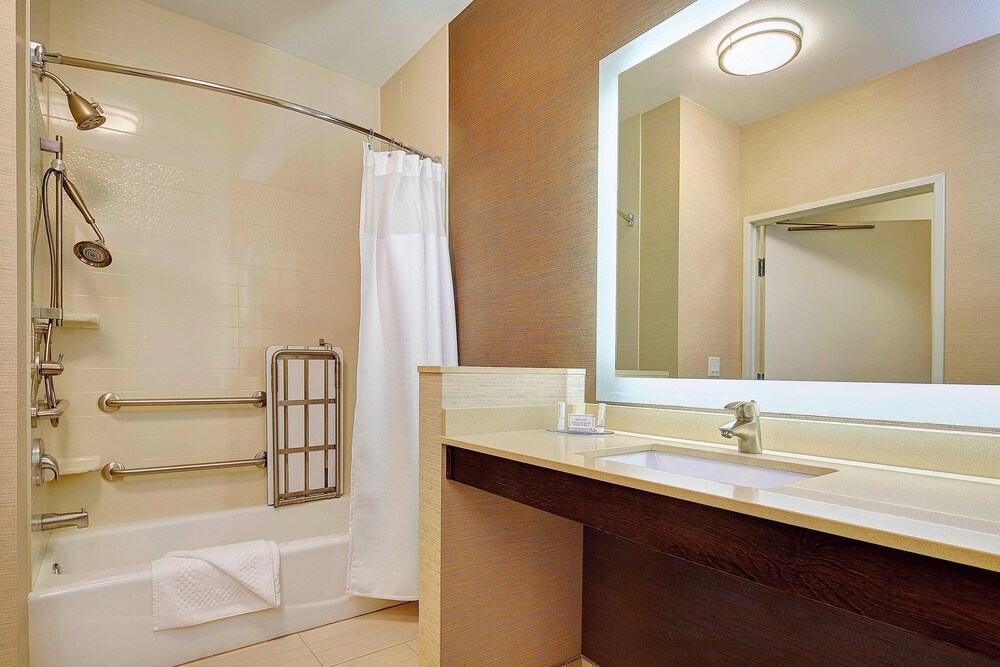 Fairfield Inn & Suites San Diego Carlsbad - photo 18