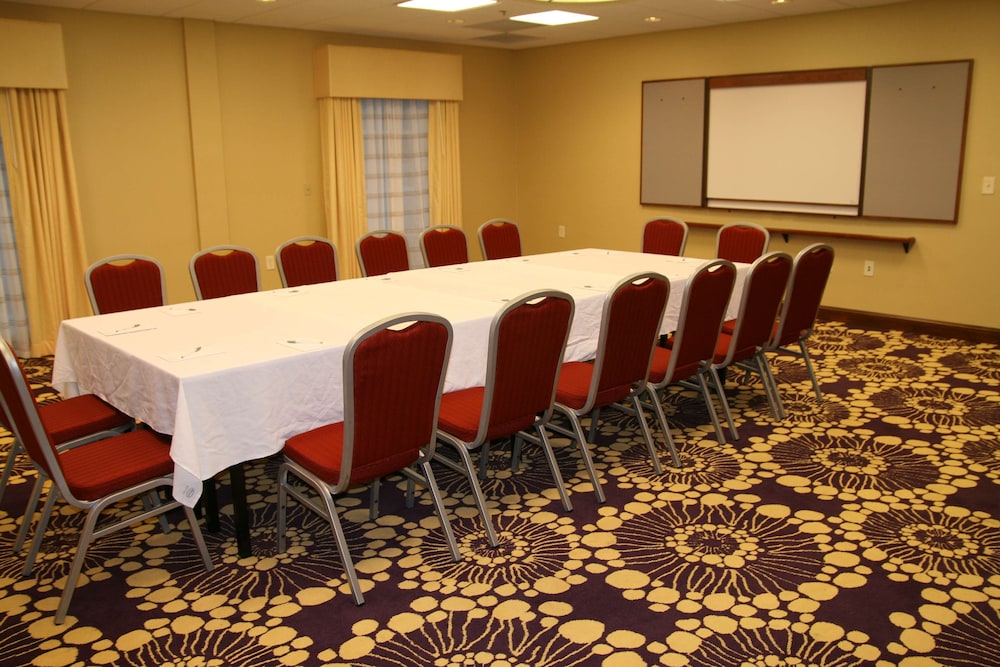 Hampton Inn Richmond Airport - photo 33
