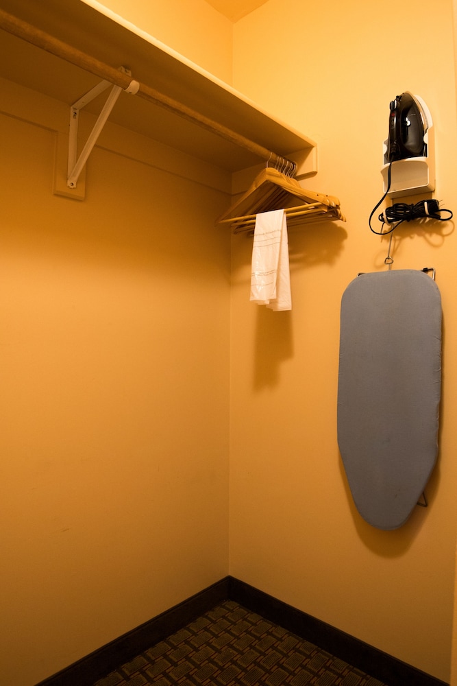 Silver Moon Inn - photo 43