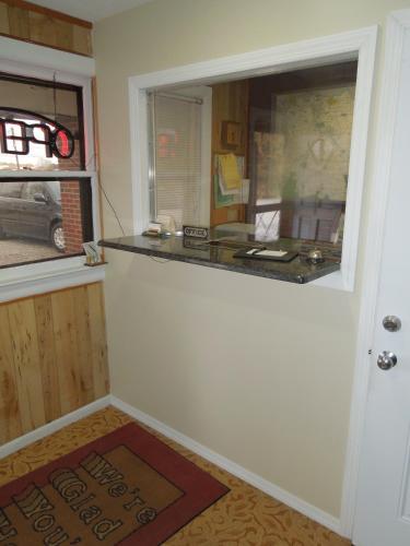Slumberland Motel Mount Holly - photo 19