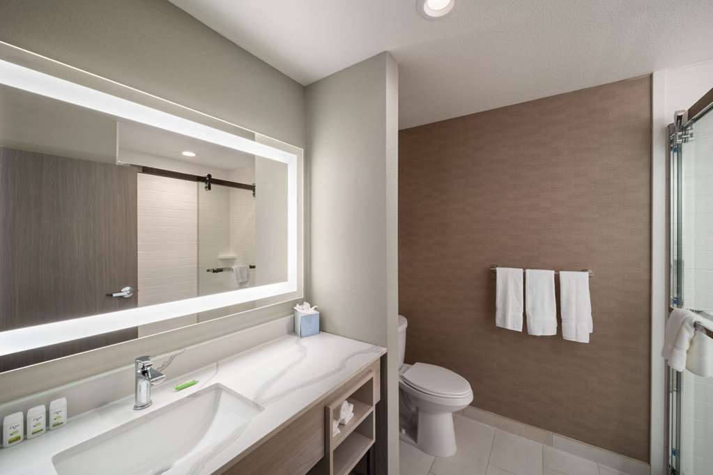 Hawthorn Extended Stay by Wyndham DeSoto - photo 23