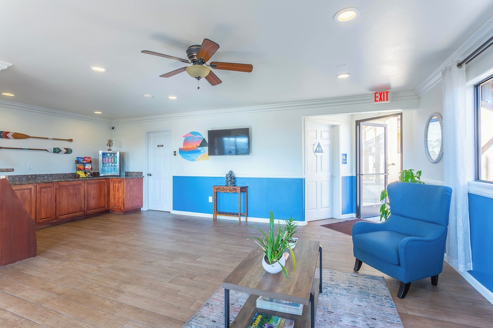 Aloha Inn - photo 4