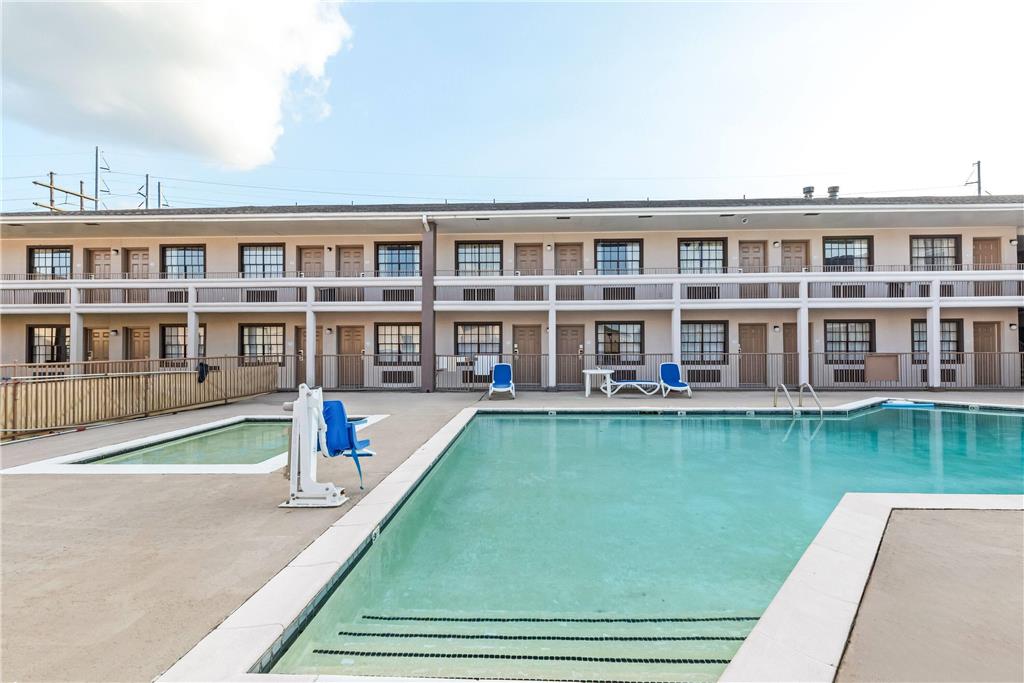 Baymont by Wyndham Port Arthur Groves Area - photo 11