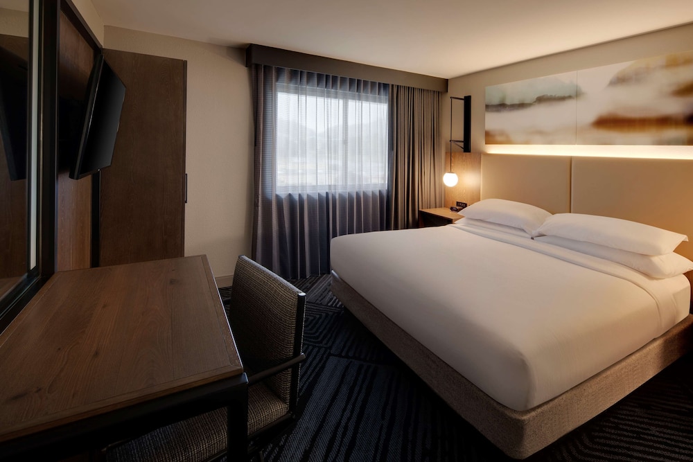 Embassy Suites by Hilton San Rafael at Marin Center - photo 7