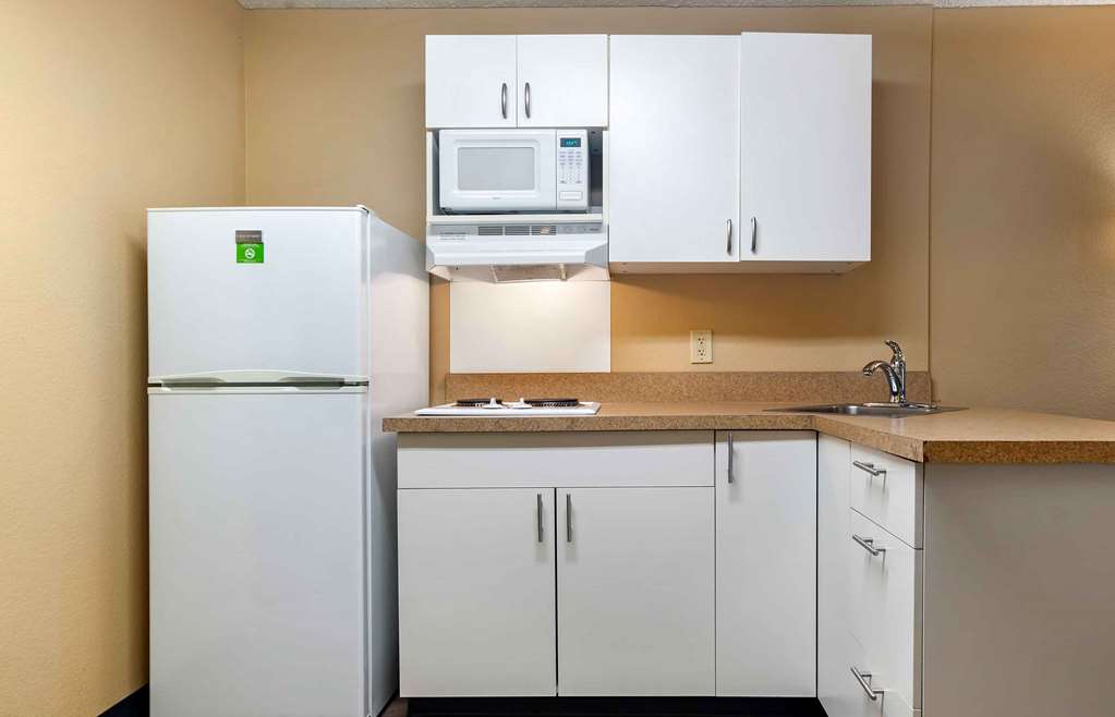 Extended Stay America Suites Palm Springs Airport - photo 27