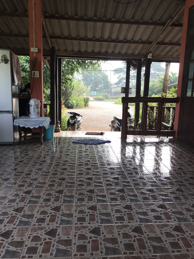 Kong Tong Resort — hotel in Nong Hin