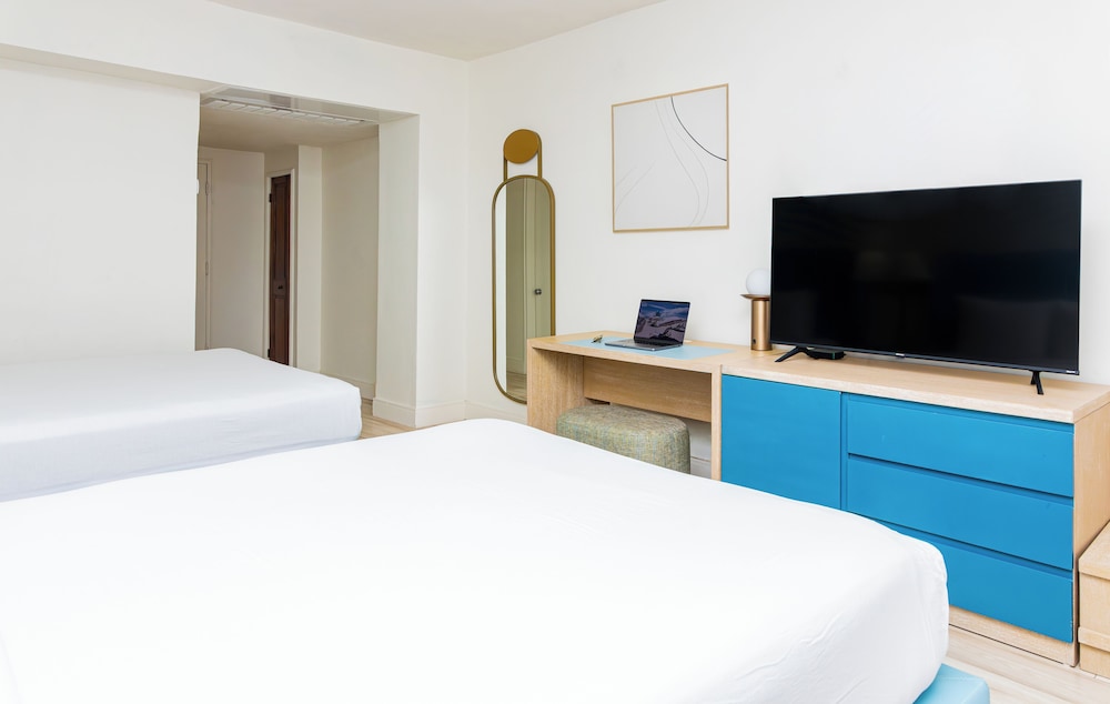 Sherry Frontenac Oceanfront Hotel - photo 26