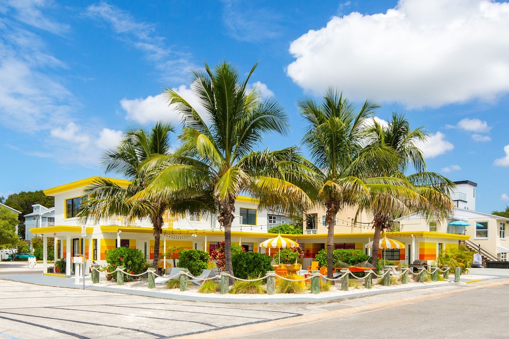 Sunset Inn & Cottages - photo 132