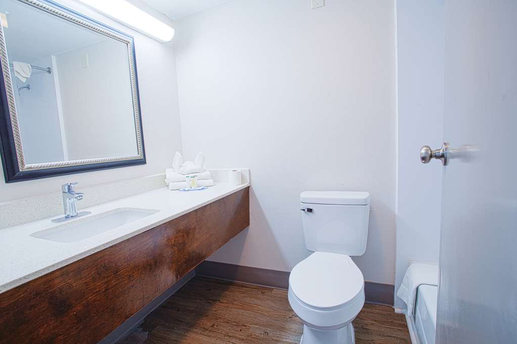 Americas Best Value Inn Winston Salem - photo 18