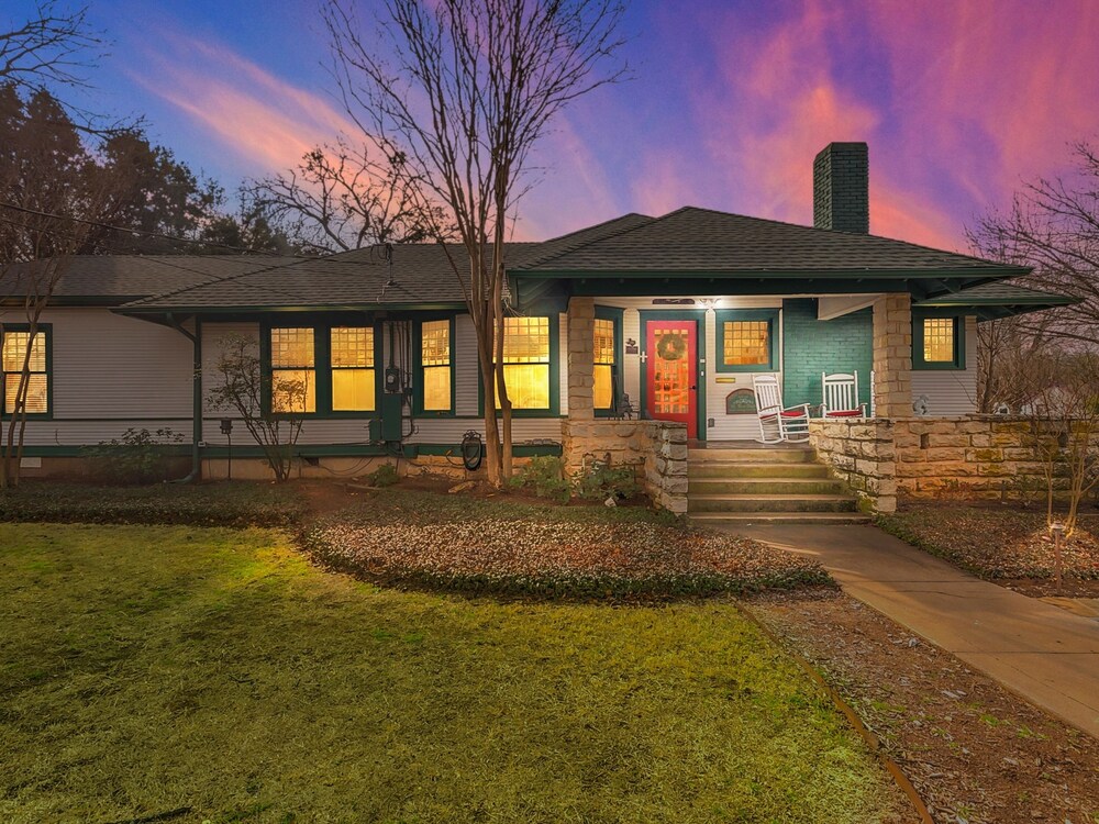 Granbury Gardens Bed And Break in Granbury, United States