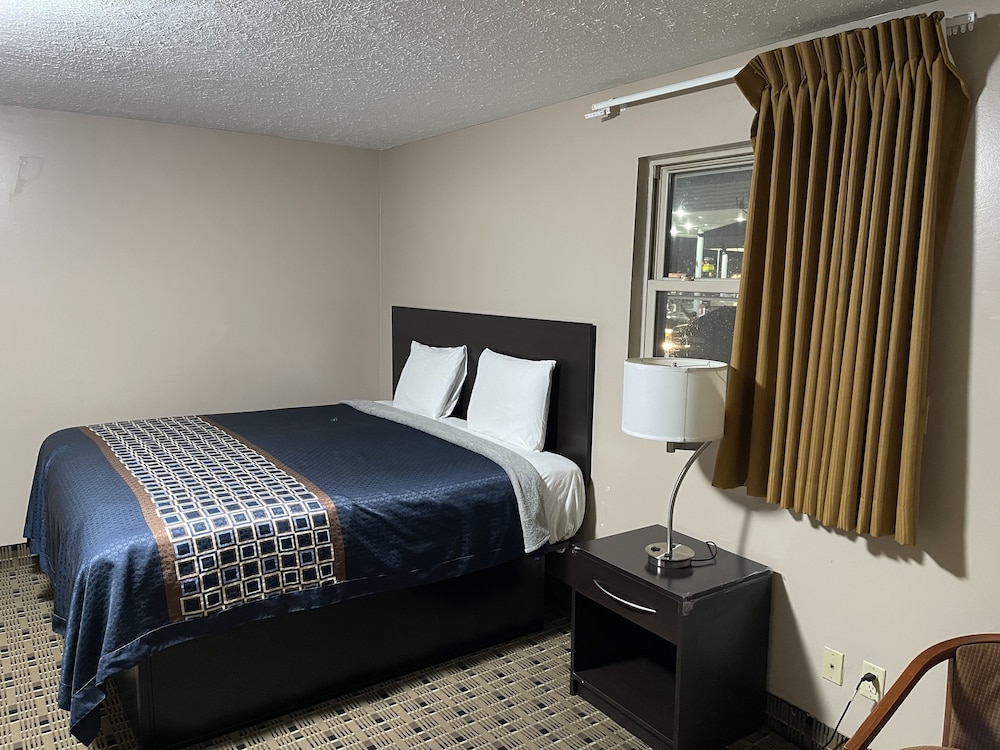 Economy Inn And Suites Ashtabula - photo 18