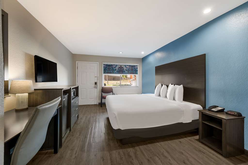 SureStay by Best Western Spring North Houston - photo 14