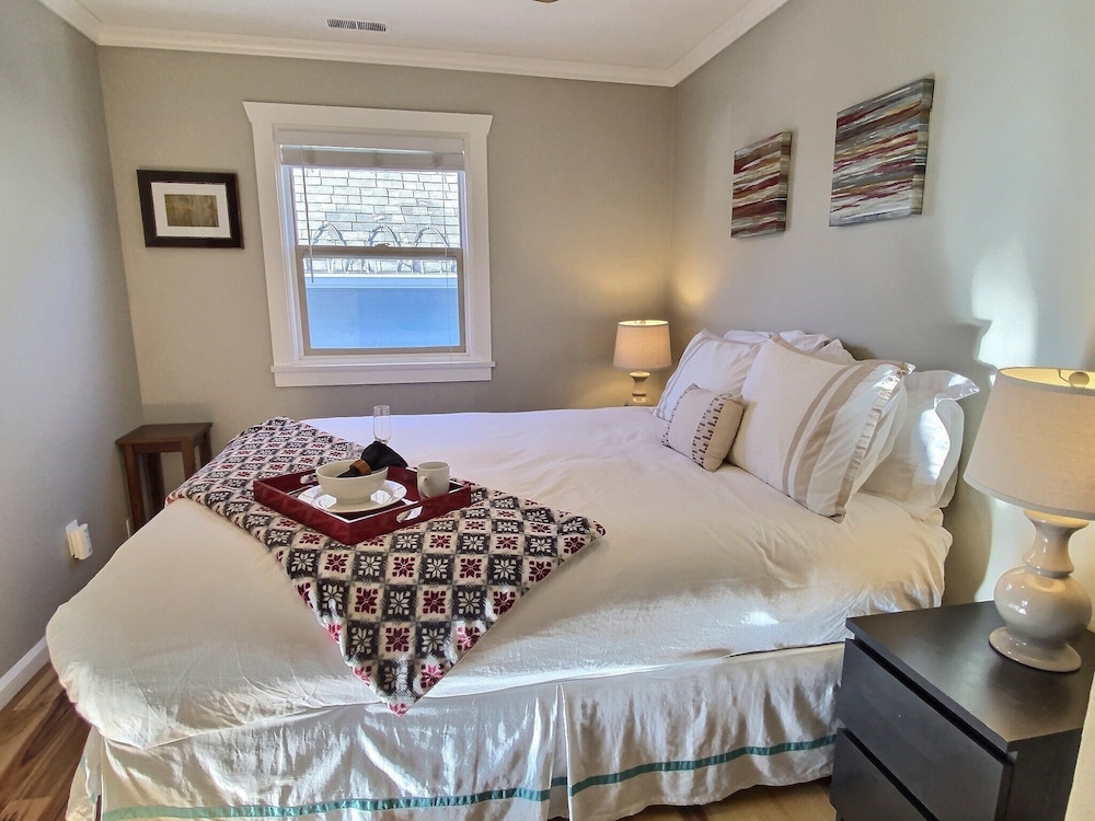Old Town Hideaway Steps To Main Street & Resort 2 Bedroom Condo - photo 4