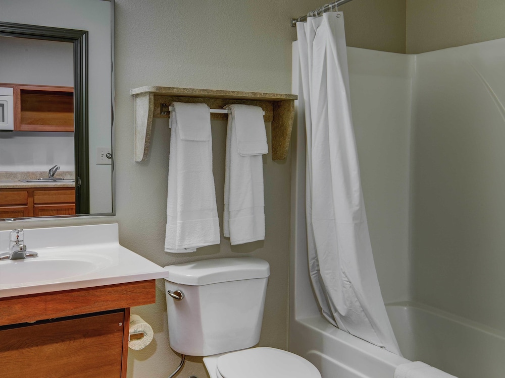 WoodSpring Suites Columbus NE I 270 Airport - photo 21