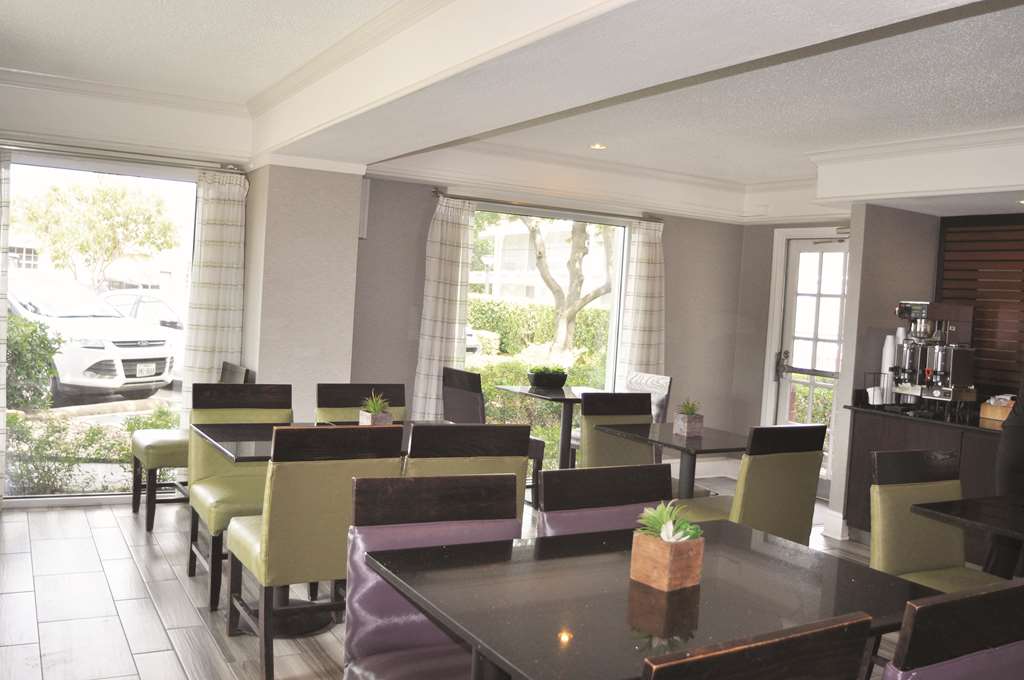 La Quinta Inn by Wyndham Dallas Uptown - photo 84