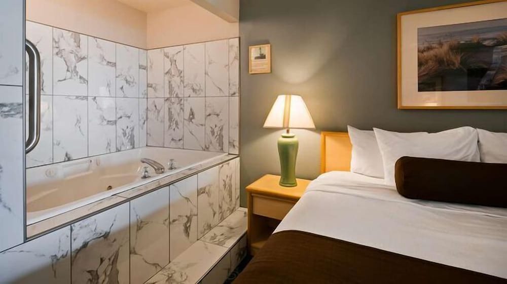 Lighthouse Suites Inn - photo 22