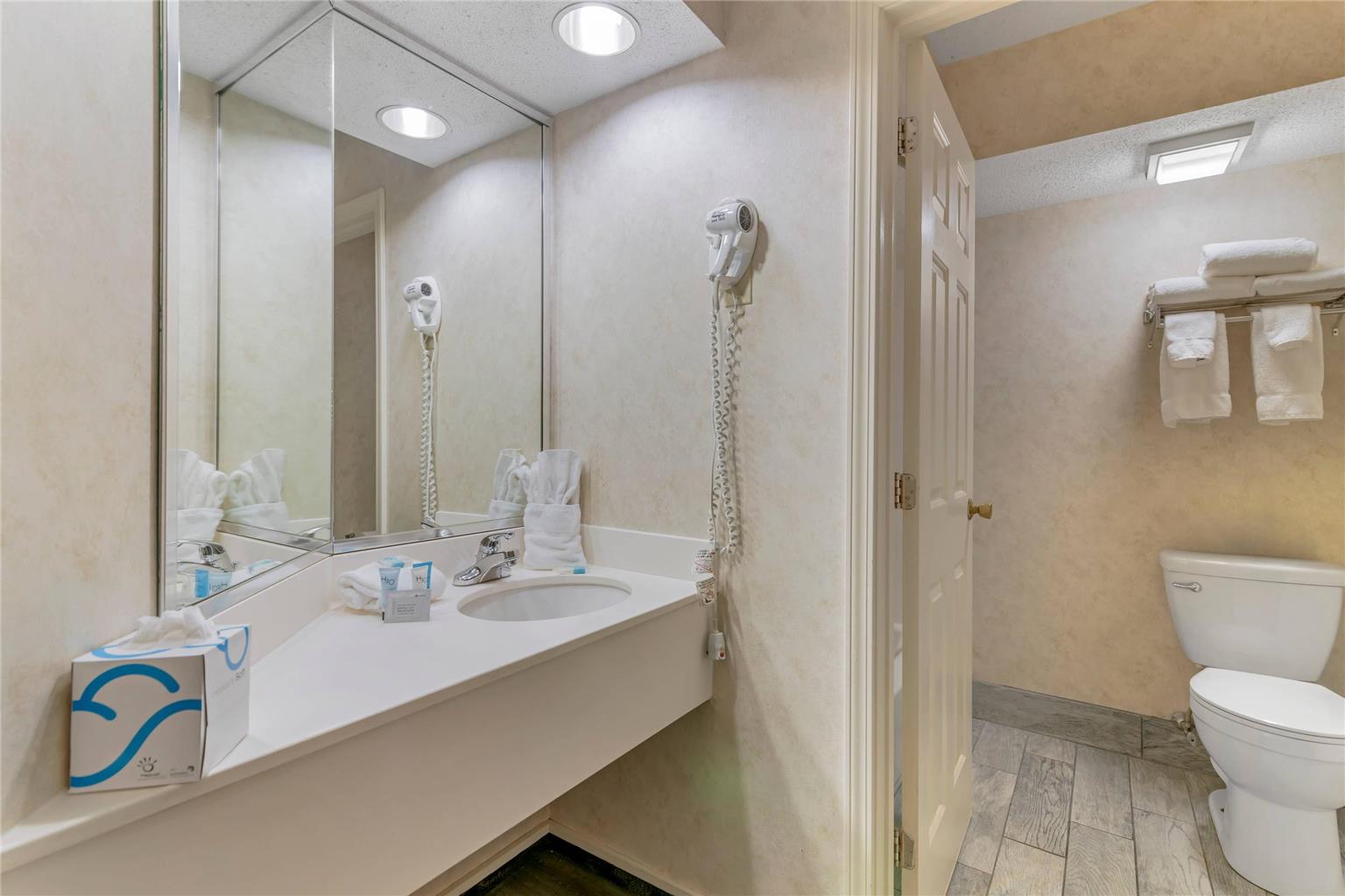 Green Granite Inn an Ascend Collection Hotel - photo 23