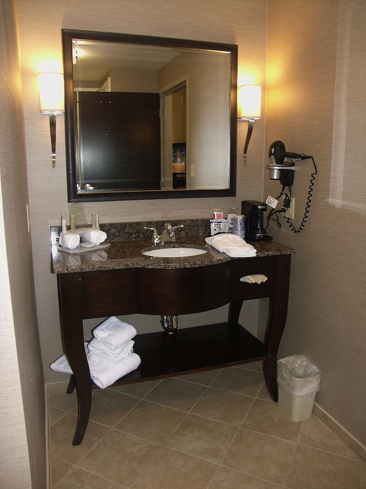 Holiday Inn Express Cleveland Northwest by IHG - photo 5