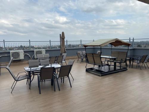Neema Executive Suites Near Junction Mall With Balcony