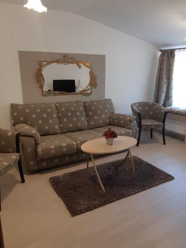 Hotel Royal — Urziceni — photo 4