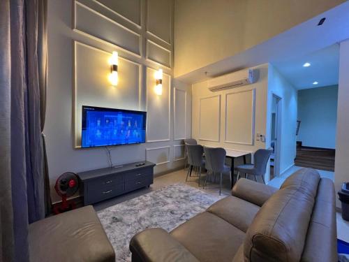 HYDE1 i City ITQAN Premium Home 8pax Netflix Parking — 4-Star Luxury Hotel in Shah Alam, Malaysia