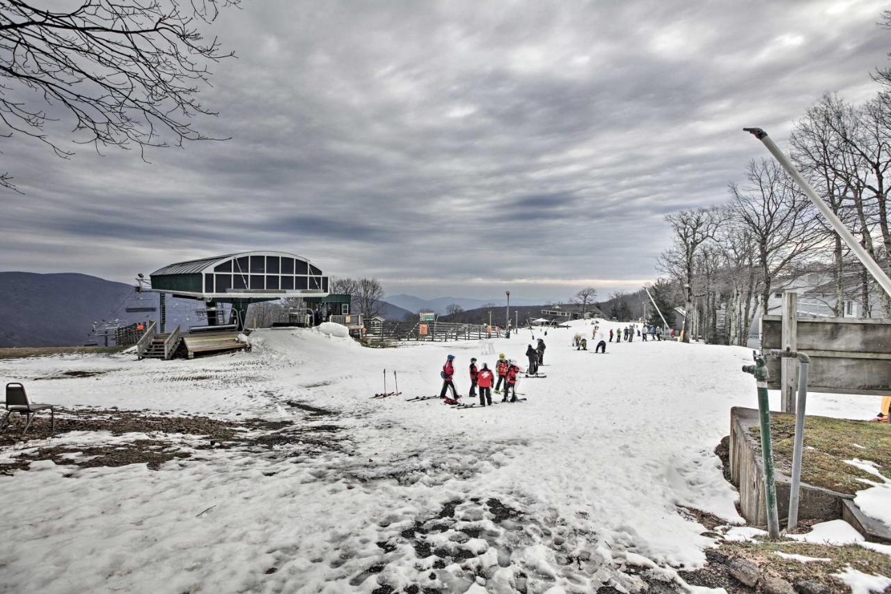 Idyllic Wintergreen Condo with Resort Amenities - photo 20