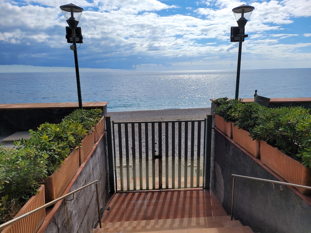 Appartamento Blue Holiday — 4-Star Luxury Hotel in Letojanni, Italy